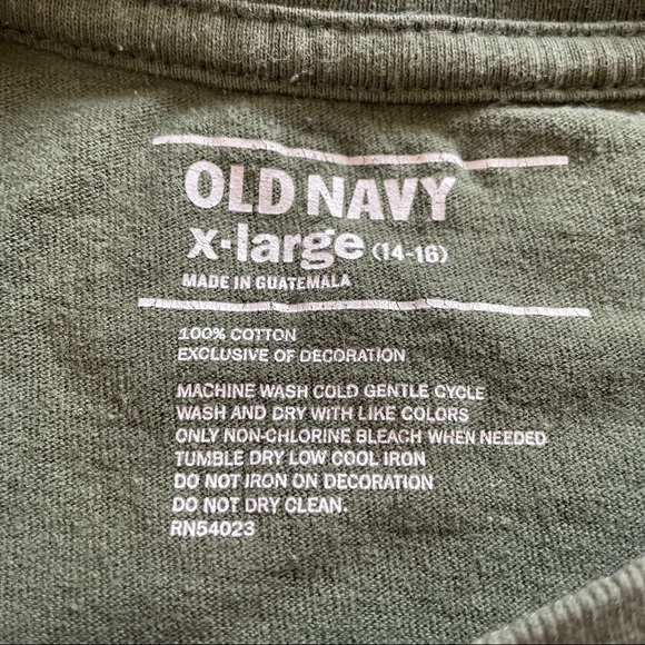Old Navy green t-shirt! - Picture 4 of 4